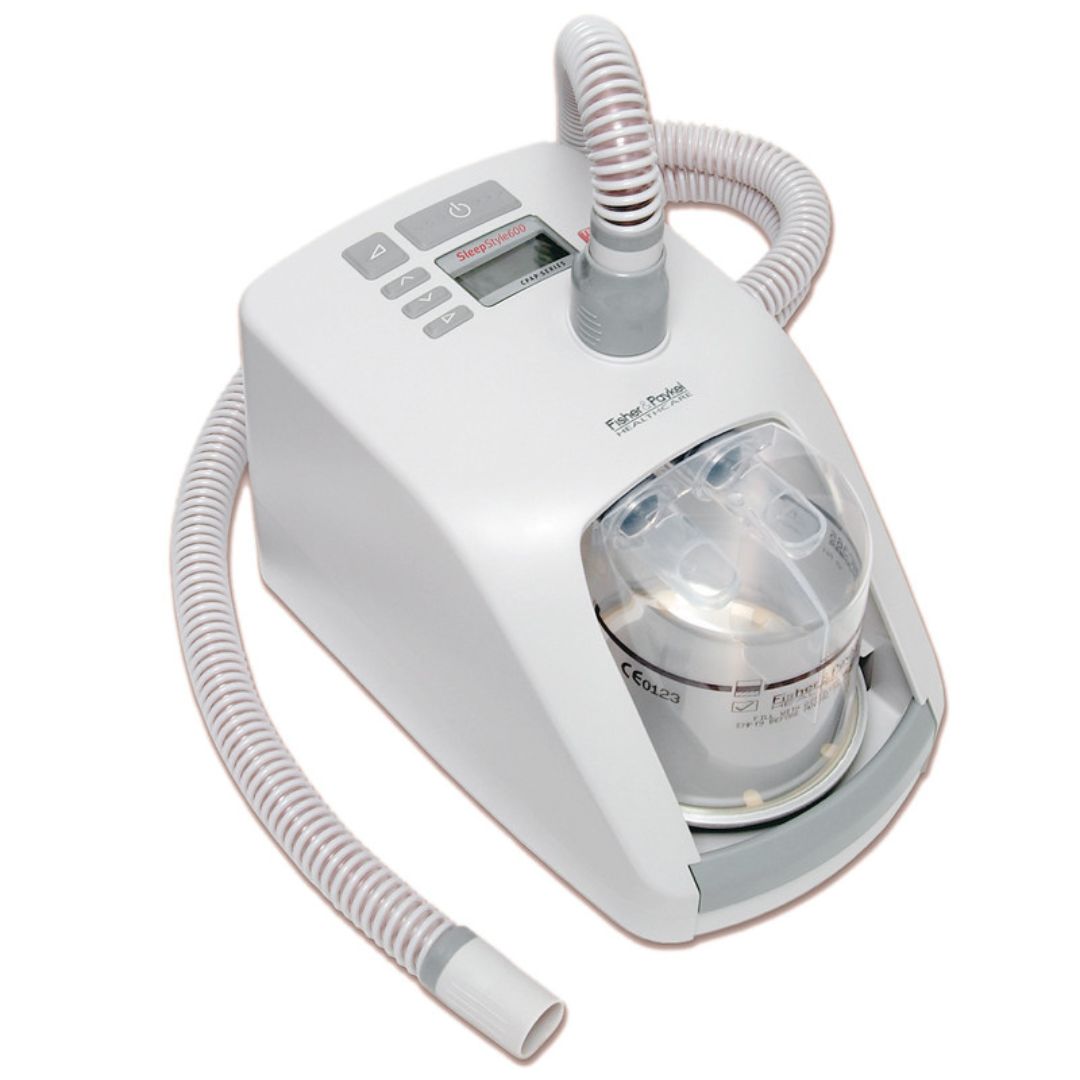 CPAP machine with humidifier